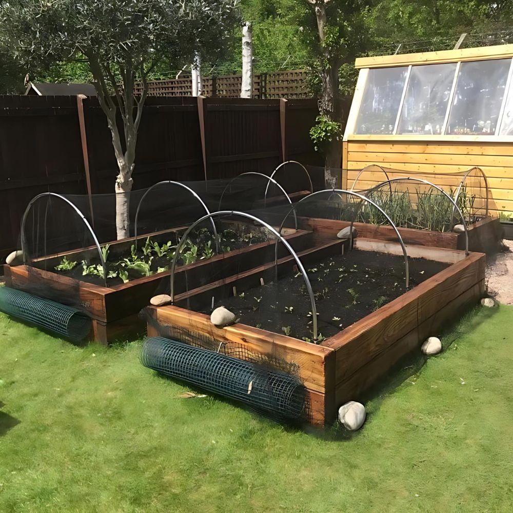 Rounded Aluminium Hoops in Home Garden